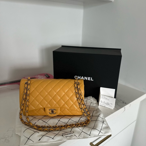 Chanel Yellow Quilted Shoulder Bag with Gold Chain - Picture 2 of 3
